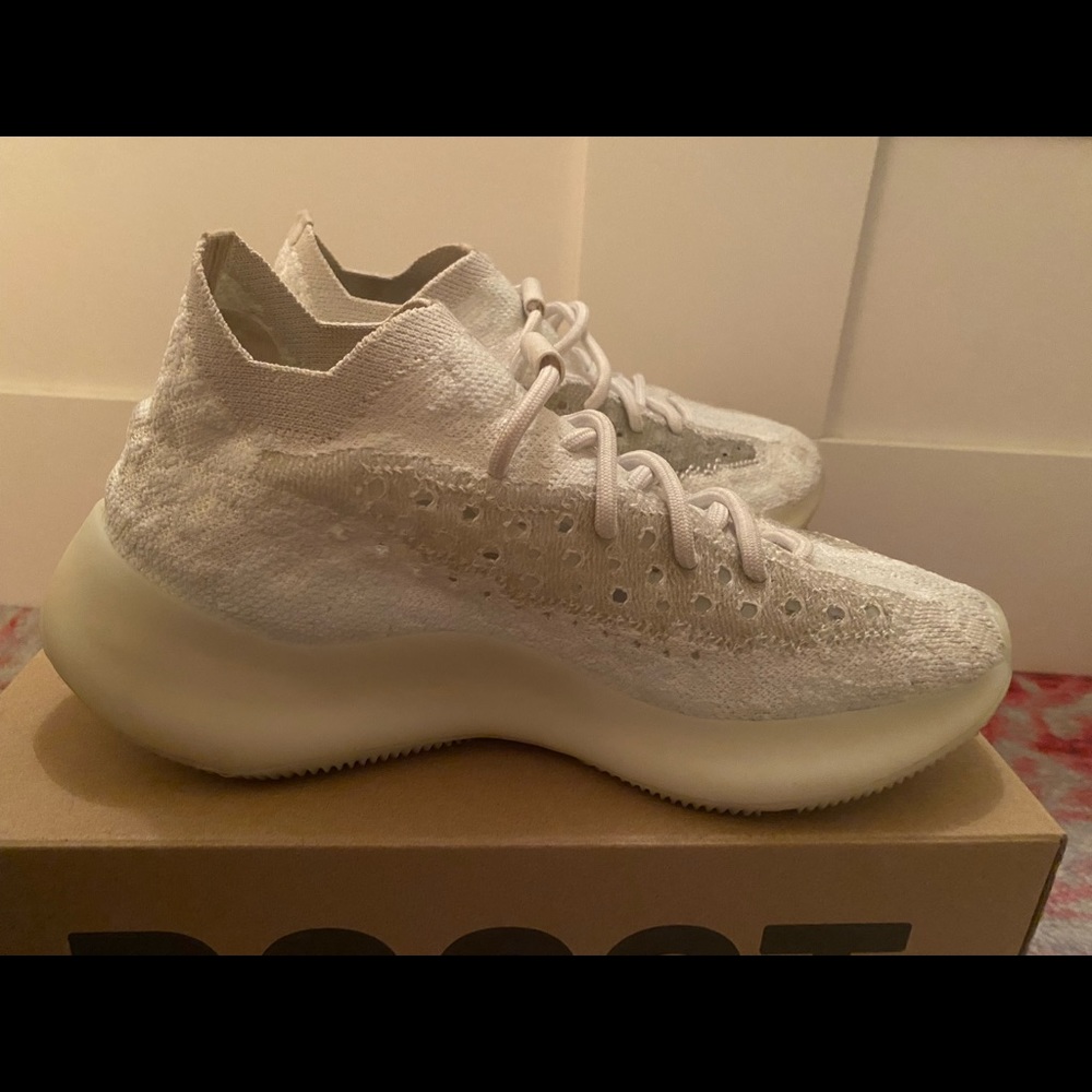 Authentic Yeezy 380 boost calcite glow mens 6.5 authentic!! - Picture 6 of 8